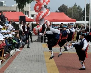 23 Nisan 2019 resmi tatil mi? 22 Nisan Pazartesi okullar tatil mi, yarım gün mü, kapalı mı MEB açıklaması