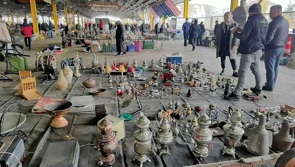 1639053858056.jpg Bu pazarda yok yok! Birçok ilden vatandaş akın etti! Antikadan, paketi açılmamış ürüne...-2
