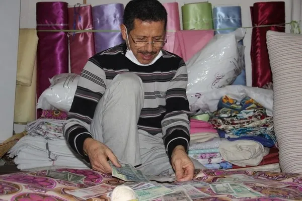 Resmen servet değerinde! 90 yıl sonra yorgan içinden çıktı! 1930 yılına ait paralar…-2