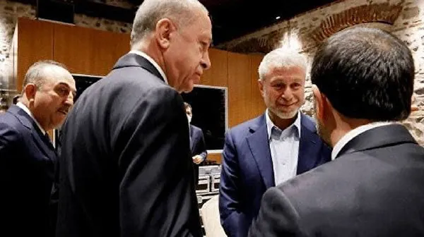 rusya-ukrayna-son-dakika-kievde-zehirlenen-roman-abramovic-ankara-sehir-hastanesinde-gizlice-tedavi-edildi-bas-1648647754496.jpg Rusya-Ukrayna son dakika... Kiev'de zehirlenen Roman Abramoviç Ankara Şehir Hastanesi'nde gizlice tedavi edildi! Başkan Erdoğan'a teşekkür-2