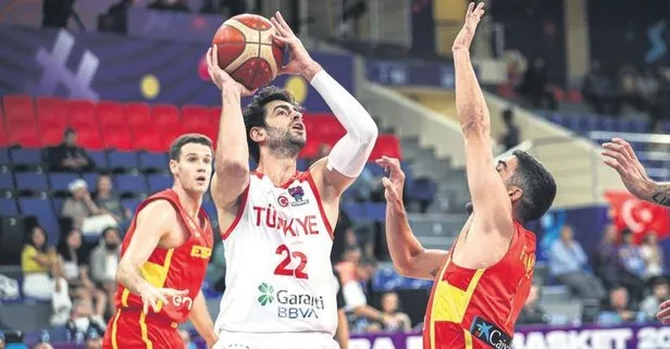 A Milli Basketbol Takımı, 2022 Avrupa Şampiyonası son 16 turun Fransa ile karşılaşacak