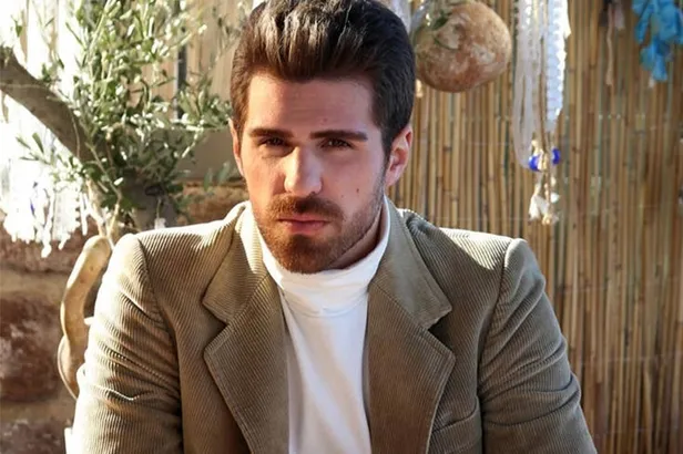 uc-kiz-kardes-turkan-gercegi-ogrendi-sosyal-medya-ayaga-kalkti-somer-ve-turkan-icin-artik-huzur-bitti-1665605492117.jpg Sosyal medya ayağa kalktı! “Somer ve Türkan için artık huzur bitti.." Üç Kız Kardeş Türkan gerçeği öğrendi!-2