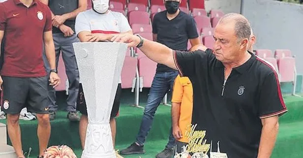 Fatih Terim’e UEFA’lı kutlama