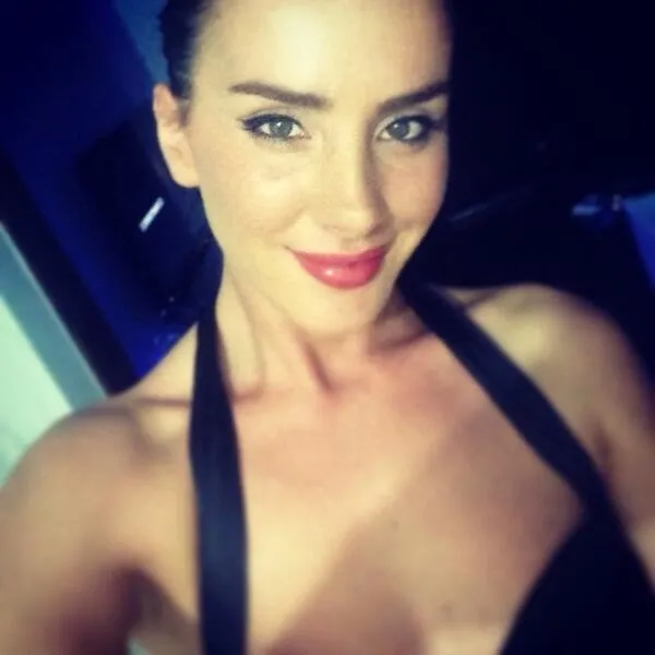 cansu-ates-kimdir-kac-yasinda-manken-ve-oyuncu-cansu-ates-nereli-otogarda-uyusturucuyla-yakalandi-1637817221313.jpg Cansu Ateş kimdir, kaç yaşında, nereli? Manken ve oyuncu Cansu Ateş tutuklandı mı? Otogarda uyuşturucuyla yakalandı...-3