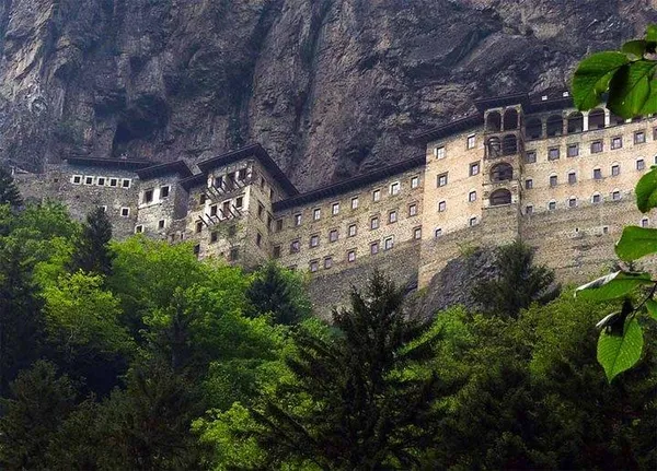 Sümela Manastırı’nı ABD'li NATO askerleri yağmalamış-6