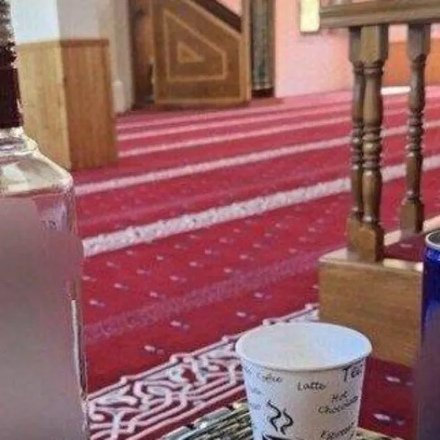 İstanbul’da camide içki içmişti!