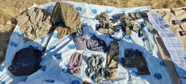 bakan-soylu-duyurdu-hakkaride-pohlerden-pkkya-darbe-2si-olduruldu-1i-enselendi-1663486513411.jpg Bakan Soylu duyurdu: Hakkari'de PÖH'lerden PKK'ya darbe! 2'si öldürüldü 1'i enselendi-4