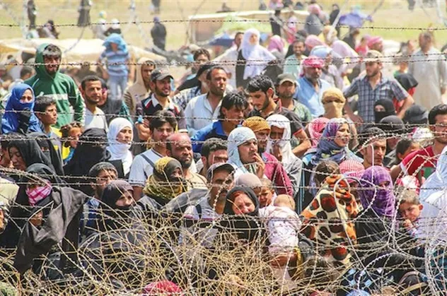 Suriye'deki Kürt halkı YPG'den kaçıyor!