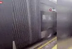 Beylikdüzü’nde metrobüs kazası: Yaralılar var!