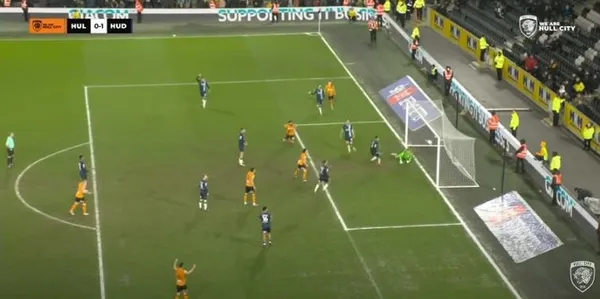 hull-cityli-allahyarin-kacirdigi-gol-olay-oldu-sotadan-flas-aciklama-en-iyisini-yapmali-1649071330182.jpg Hull City'li Allahyar'ın kaçırdığı gol olay oldu! Şota'dan flaş açıklama: En iyisini yapmalı-2