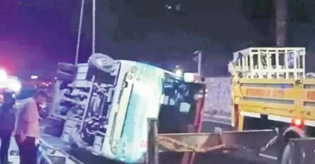 Alanya Kestelspor taşıyan midibüs devrildi! 2’si ağır 14 kişi yaralandı