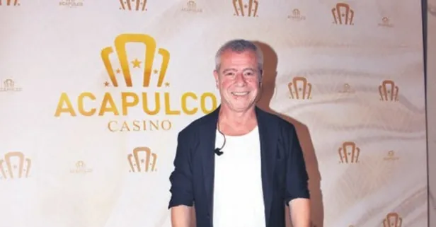 Levent Yüksel 30 Ağustos Zafer Bayramı’nda Acapulco’da unutulmaz bir konser verdi