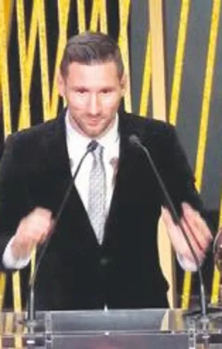 Messi 6. kez Altın Top ödülünü kazanarak Ronaldo’yu geride bıraktı