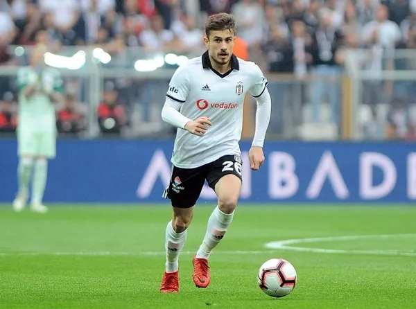 Ozan Tufan’a yakın markaj (Yurttan ve dünyadan spor gündemi)-14