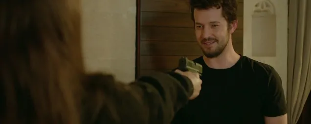 Yaren, Haruna silah çekiyor! Hercai 37. yeni bölüm