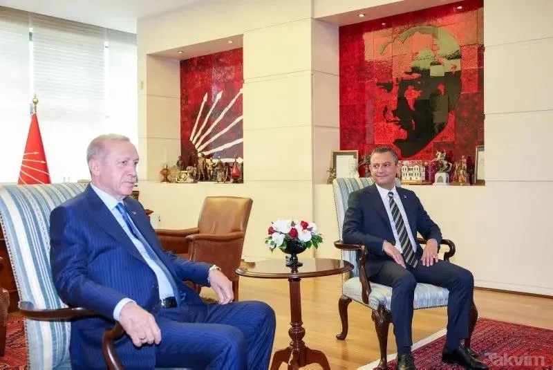 Başkan Erdoğan CHP Genel Merkezi'nde Özgür Özel ile bir araya geldi! 18 yıl sonra 1 saat 30 dakikalık tarihi zirve: Ne konuşuldu?-8