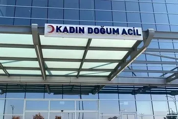 Yeni doğmuş bebeği çöpe bıraktılar