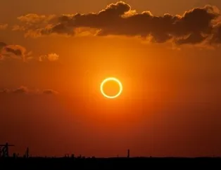 Güneş tutulması depremi tetikliyor mu?