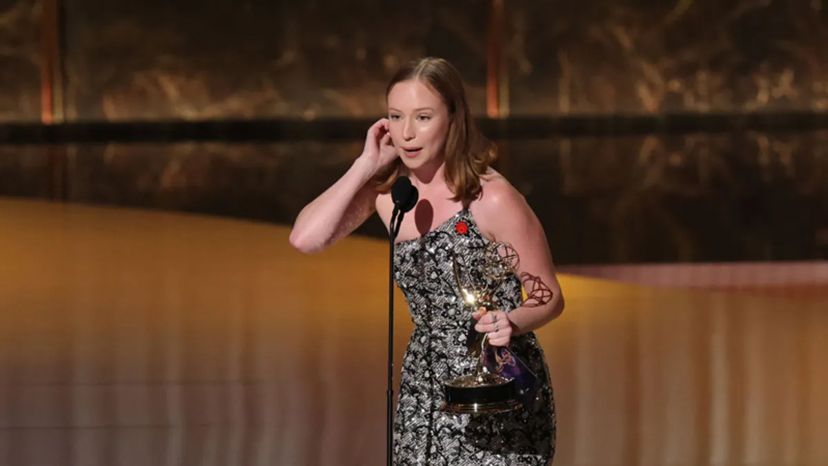 Emmy Ödülleri’ne damga vuran an! Yahudi aktrist Hannah Einbinder’den ’Filistin’e özgürlük’ çağrısı
