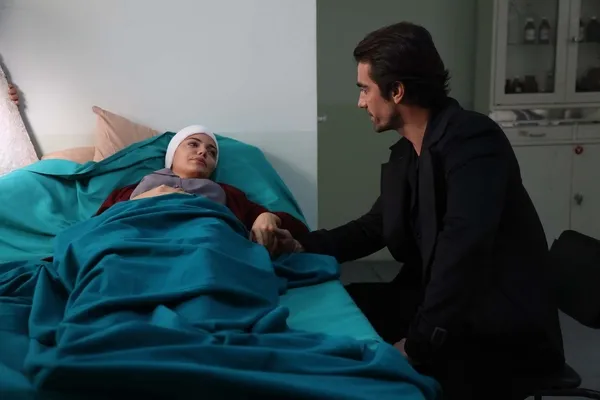 bir-zamanlar-cukurova-118-bolum-fragmani-yurekleri-agza-getirdi-haminne-oldu-mu-1639694660677.jpg Bir Zamanlar Çukurova 118. bölüm fragmanı yürekleri ağza getirdi! Haminne öldü mü?-6