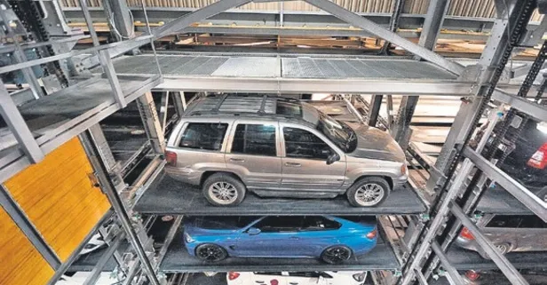 CHP'li İzmir Büyükşehir Belediyesi otopark ücretlerine yüzde 185 zam yaptı