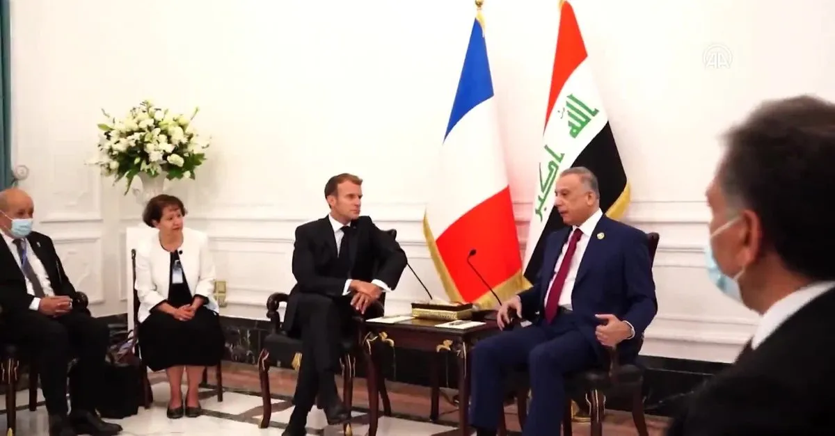 Fransa Cumhurbaşkanı Emmanuel Macron Irak'ta