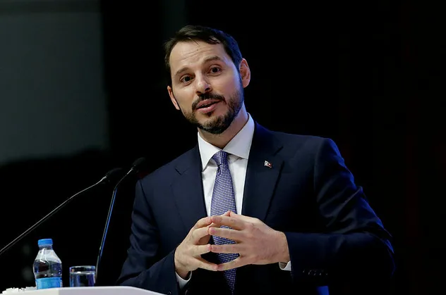 Berat Albayrak'tan Fransa'da kritik temas