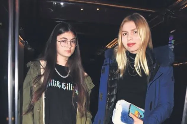 Dolgu yaptıran Aleyna Tilki'nin dudaklarındaki şişlikler dikkat çekti