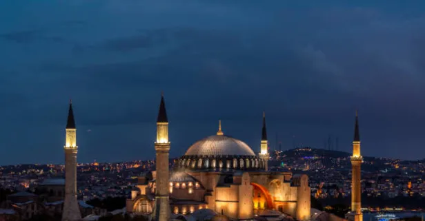 Peygamberimiz Hz. Muhammed (SAV) o gece neler gördü? 🌙 Peygamberimiz'in göğe yükseldiği gece! Miraç Kandili anlam ve önemi