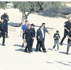 İt-kopuk Aksa’yı bastı