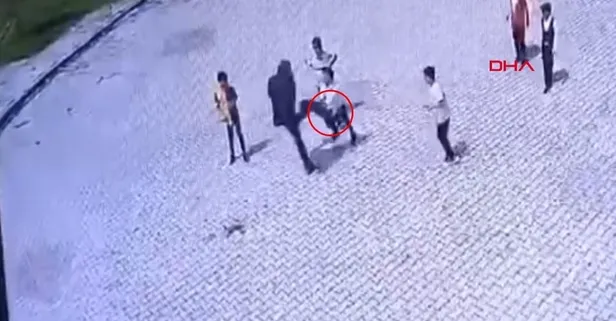 Bakanlık harekete geçti! 23 Nisan kutlamalarında tekme atılan çocuğa psikososyal destek