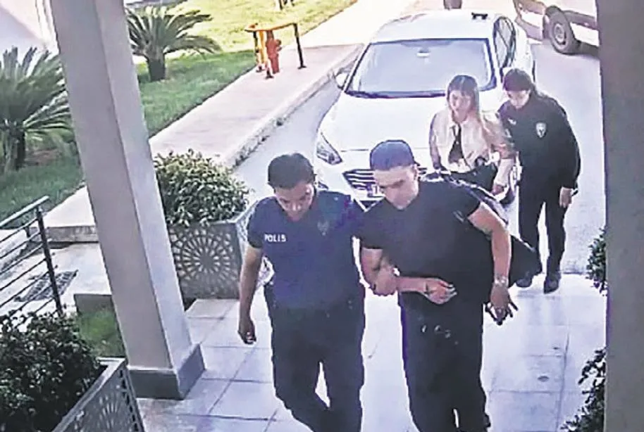 Türk polisi besteler!