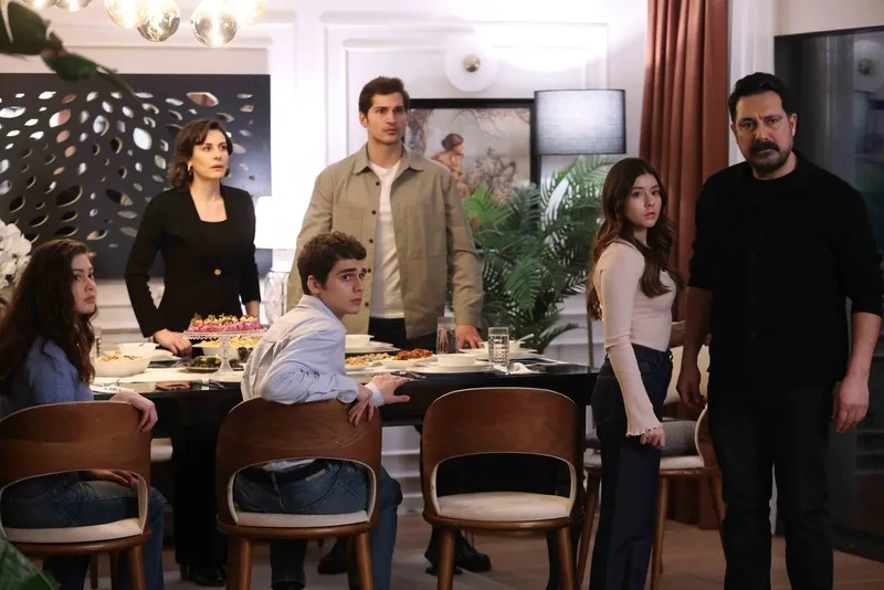 can-borcu-13-bolum-izle-can-borcu-dizisi-hangi-kanalda-ve-son-bolum-neler-oldu-1742048070100.jpg (Kaynak: Atv)