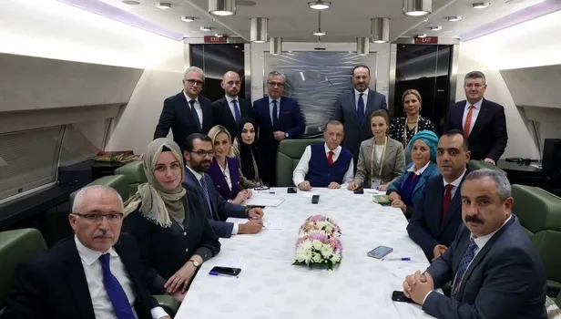 Başkan Recep Tayyip Erdoğan'dan Katar dönüşü gazetecilere açıklamalar: ''Bedelini ödetiriz''