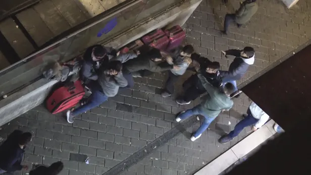 Taksim'de meydan savaşı! Birbirlerine girdiler-3