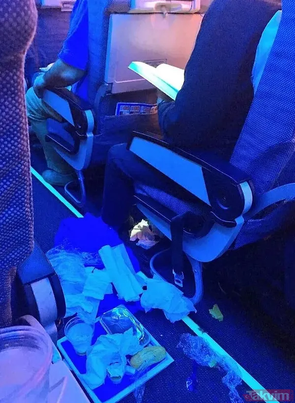 Ne tepki umrunda ne de görgü kuralları! 'İnsanlar rahatsız olur mu' demedi pantolonu indirdi! Otobüste öyle bir şey yaptı ki - 21