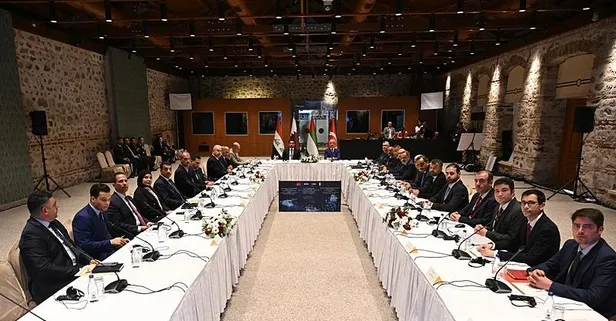 Kalkınma Yolu Projesi için tarihi buluşma... Türkiye-Irak-Birleşik Arap Emirlikleri-Katar Bakanlar Konseyi Toplantısı