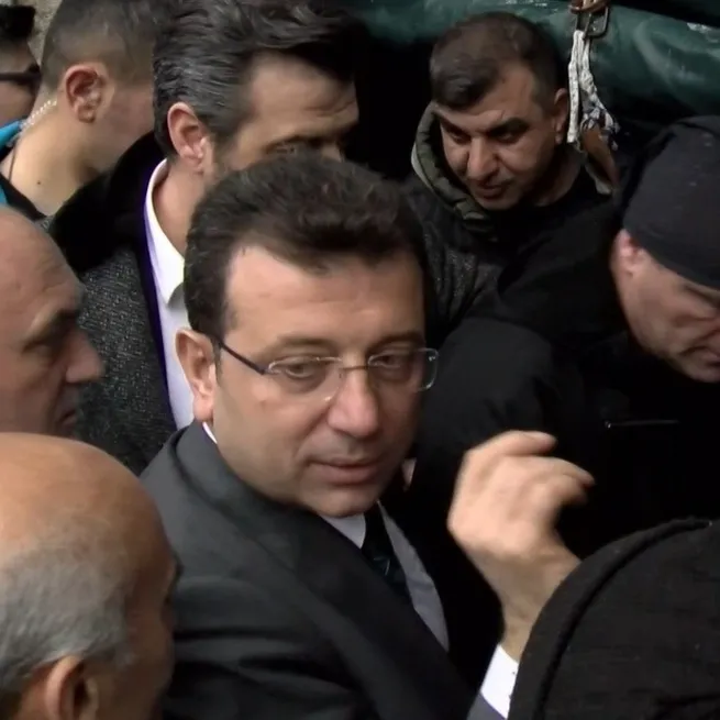 Bursada CHPli İBB Başkanı Ekrem İmamoğluna vatandaşlardan tepki: Sen PKKnın yanına git