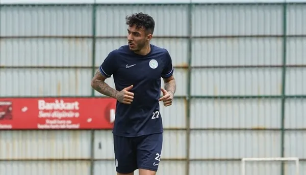 besiktas-istedi-fenerbahce-aliyor-emirhan-topcu-surprizi-1659344841690.jpg Beşiktaş istedi Fenerbahçe alıyor! Emirhan Topçu sürprizi-3