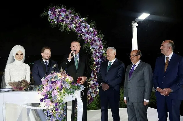 Cumhurbaşkanı Erdoğan nikah şahidi oldu