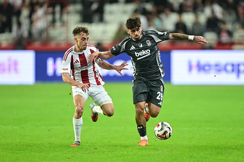 Beşiktaş'ın Samsunspor maçı 11'i netleşti! Sergen Yalçın'dan orta saha kararı - 5