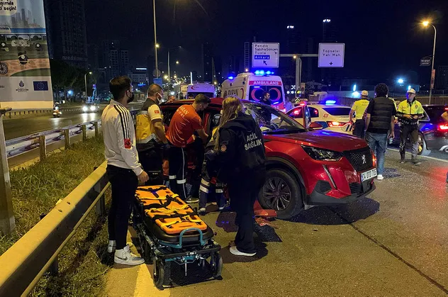 İstanbul Kartal'da aynı yerde 3 farklı kaza: 2 yaralı