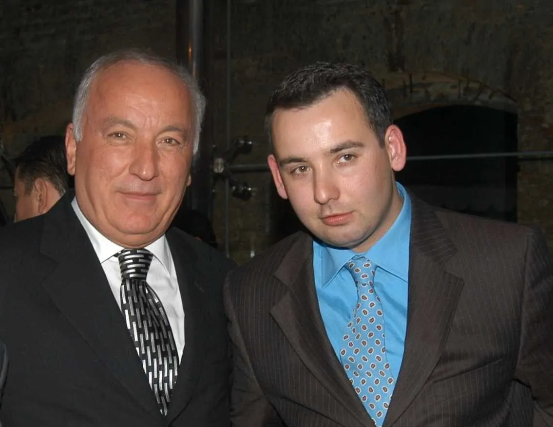 Yüksel Mermer ile oğlu Zafer Murat Mermer karşı karşıya: Drone tacizi iddiası krizi büyüttü I Skandal savunma