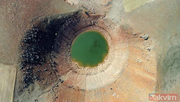 Keban Baraj Gölü'nde sular çekilince dev obruk ortaya çıktı! Meteor düşmesi sonucu oluştuğuna inanılıyor - 14