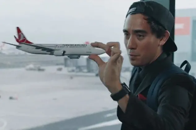 Türk Hava Yolları dünyaca ünlü fenomen Zach King ile yeni bir reklam filmi çekti