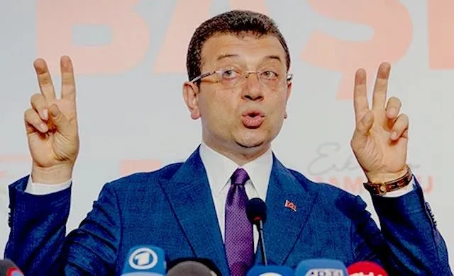 sozunu-tutmayani-sandikta-gonderin-diyen-chpli-ibb-baskani-ekrem-imamoglu-2019-yilindanbu-yana-vaatlerinin-yuz-1705853068976.jpeg