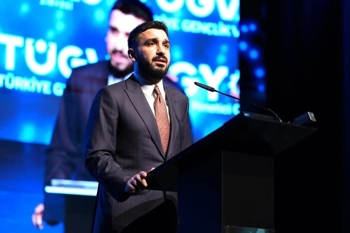 TÜGVA Genç Yönetici Okulu 2026 Zirvesi İstanbul’da düzenlendi-3