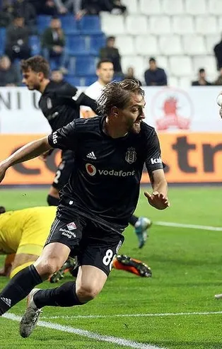 Kartal uzatmalarda güldü! Kasımpaşa 2-3 Beşiktaş (MAÇ SONUCU)