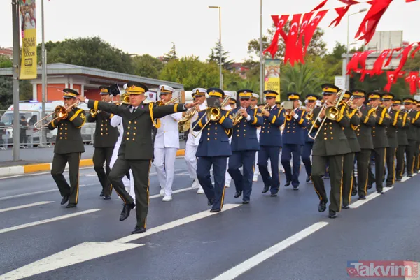 30 Ağustos Zafer Bayramı coşkusu tüm yurtta! Herkes meydanlara akın etti - 41