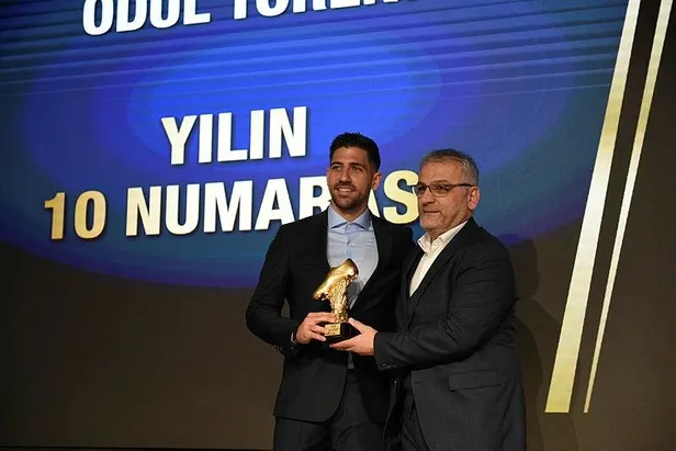 turkuvaz-medyada-futbol-zirvesi-en-iyiler-belli-oldu-1668003559917.jpeg Turkuvaz Medya'da futbol zirvesi! En iyiler belli oldu... İşte ödül alan isimler-10